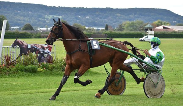 [TROT ATTELÉ] 22 septembre 2024 - Villeneuve sur Lot